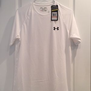 NWT Under Armour men’s small white tee